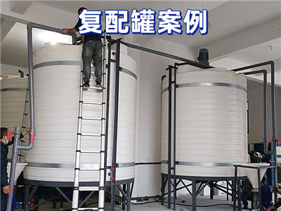 攪拌站復(fù)配罐案例